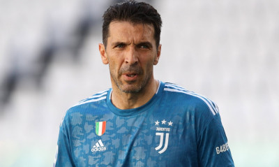 Νάπολι: Ετοιμάζει «βόμβα» με Μπουφόν (photos+video)