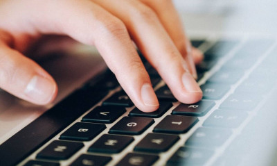 Τι πρέπει να προσέχουν οι καταναλωτές κάνοντας ηλεκτρονικές αγορές μέσω social media