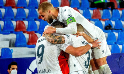 La Liga: Χτύπησε και αποχώρησε ο Σιοβάς, διπλό της Ουέσκα κόντρα στην Λεβάντε