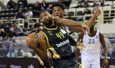 ΑΕΚ: Εκτός ο Σλότερ και όχι ο Λοτζέσκι