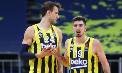 Φενέρμπαχτσε: Χάνει Βέσελι - Όλα καλά με Ντε Κολό