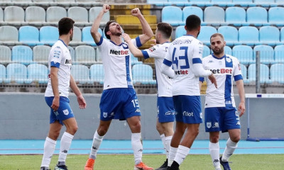 ΠΑΣ Γιάννινα-Ολυμπιακός: Προβάδισμα με πέναλτι του Εραμούσπε - Πανικός στις ταράτσες