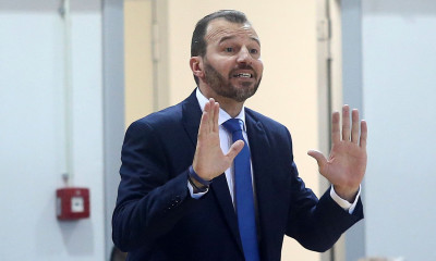 Ιωνικός Νικαίας: Με Τσίκληρα ως το τέλος της σεζόν