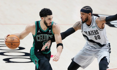 NBA: Η ματσάρα του Τέιτουμ απέναντι στους Μπλέιζερς (video)