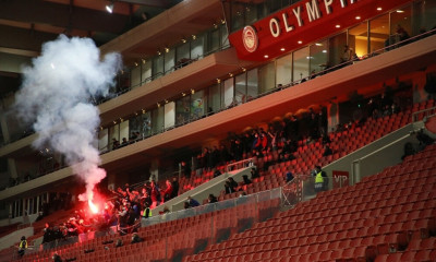 Super League: Πρόστιμο και δύο αγωνιστικές… κεκλεισμένων στον Ολυμπιακό