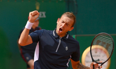 Στέφανος Τσιτσιπάς: Με τον «δήμιο» του Τζόκοβιτς στα ημιτελικά του Monte Carlo Masters (video)