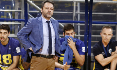 Λαύριο: Δεν βιάζεται για παίκτη ο Σερέλης