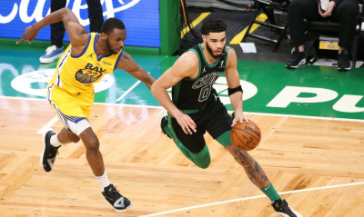 NBA: Πετούσε... φωτιές με Ουόριορς ο Τέιτουμ (photos+video)