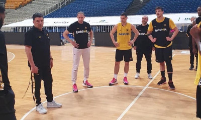 AEK: Με το μυαλό στον Παναθηναϊκό ΟΠΑΠ - Ατομικό ο Λοτζέσκι