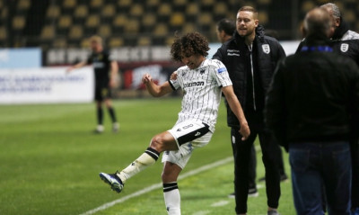 Ένταση με Ουάρντα στο Άρης-ΠΑΟΚ - Αποβλήθηκε σε 1 λεπτό, δεν έβγαινε από το γήπεδο (video)