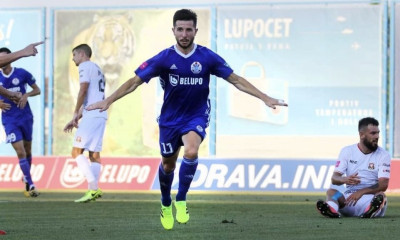 Σενάρια για «μάχη» ΑΕΚ-Παναθηναϊκού για Σέρβο κεντρικό μέσο (photos+videos)