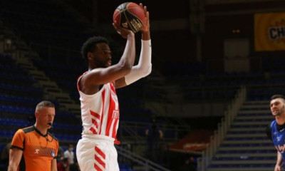 Ερυθρός Αστέρας: Αναποφάσιστος δηλώνει ο Λόιντ!