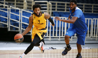 AEK: Προπονητικό φιλικό με… μισή ομάδα!