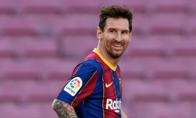 Το μαγικό γκολ του Μέσι στην Ίμπιζα – Πολυτελές ξενοδοχείο, πισίνα με υποβρύχια μουσική! (photos)