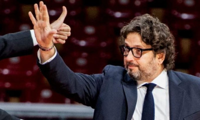 Μπάγερν: Ο Τρινκιέρι μίλησε για «παρτίδα σκάκι με την Αρμάνι»!