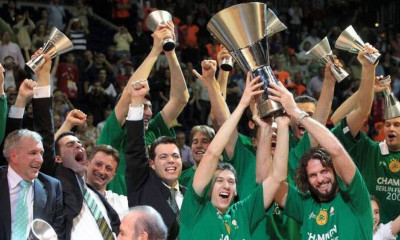 Σαν σήμερα: Όταν ο Παναθηναϊκός «έραβε» το πέμπτο αστέρι στο Βερολίνο (photos+video)