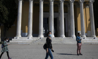 Σχολεία, τουρισμός, μετακίνηση εκτός νομού, SMS: Τα επόμενα βήματα για επιστροφή στην κανονικότητα