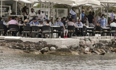 Άρση lockdown: Τα επόμενα ανοίγματα και το τέλος του SMS - Αλλαγές στην απαγόρευση κυκλοφορίας