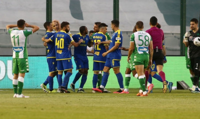 Παναθηναϊκός-Αστέρας Τρίπολης: Η φάση με το πέναλτι που θα συζητηθεί και η ένταση με Μπαράλες