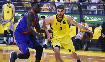 Άρης: Μετά τους Τσαϊρέλη-Βεργίνη, τα έβαλε και με τον δικηγόρο τους!