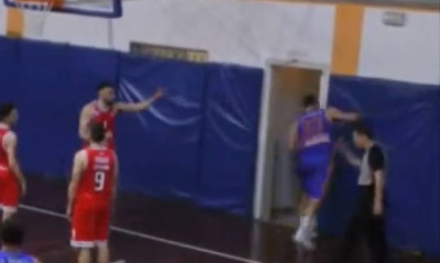 Αμύντας – Ολυμπιακός: Η μπουνιά του Κανονίδη στα προστατευτικά! (vid)