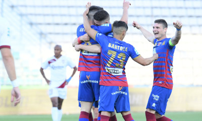 ΝΠΣ Βόλος-ΑΕΛ: Ασίστ ο Δουβίκας και 2-0 ο Μπαρτόλο! (video+photos)