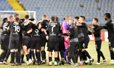 Λαμία-ΟΦΗ: Η ανακούφιση του Νιόπλια και οι πανηγυρισμοί της παραμονής (photos+video)