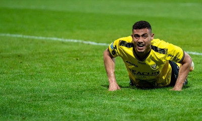 Eredivisie: Σκόραρε ο Γιακουμάκης κόντρα στον Άγιαξ, αλλά έπεσε η Φένλο! (video+photos)