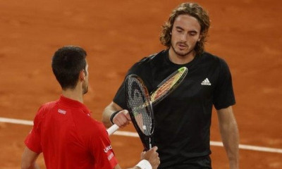 Τσιτσιπάς - Τζόκοβιτς: Νέα διακοπή την ώρα που ο Στέφανος «χόρευε» στη βροχή (video)