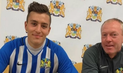 Δοκιμάζει τον Νταμπίζα τζούνιορ ο Εργοτέλης