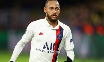 Σάλος με τον Νεϊμάρ: Καταγγελία για σεξουαλική βία – Εταιρεία αθλητικών διέκοψε την συνεργασία τους