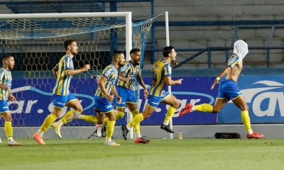 Παναιτωλικός-Ξάνθη: Η συγγνώμη του Δέλλα και ο λόγος της αποβολής του! (video+photos)