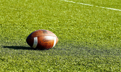 Σάλος - Αυτό το «θηρίο» δηλώνει μόνο 14 ετών και παίκτης του American Football (photos)