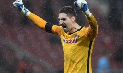 AEK: Στην Αθήνα ο Στάνκοβιτς - Ήρθε και υπογράφει