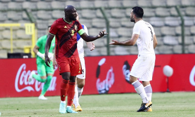 Ένταση στο Βέλγιο-Ελλάδα: Παραλίγο επεισόδιο Τζαβέλλα με Λουκάκου (photos+video)