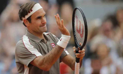 Roland Garros: Αποχώρηση-βόμβα! Δεν συνεχίζει ο  Ρότζερ Φέντερερ (photos)