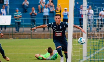 Λαμία: Φέρνει διεθνή Κοσταρικανό μεσοεπιθετικό! (video+photos)