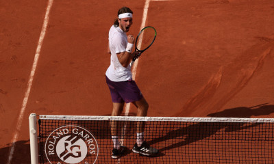 Τσιτσιπάς - Roland Garros: Λάμπει στην Πόλη του Φωτός, διέλυσε τον Μεντβέντεφ (videos)