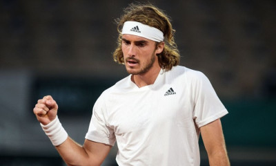 Τσιτσιπάς - Roland Garros: Άντεξε στην αντεπίθεση του Μεντβέντεφ και φουλ για τους «4» (video)