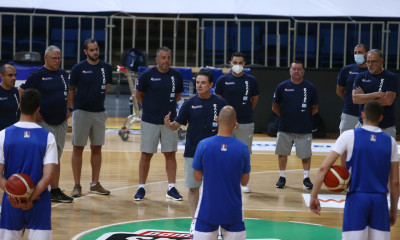 Αφήστε ρε την Εθνική στην ησυχία της…