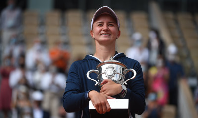 Roland Garros: Το πήρε η Κρεϊτσίκοβα (photos+videos)