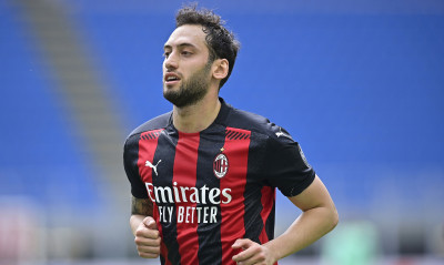 Τσαλχάνογλου: Αλλάζει ομάδα στο Μιλάνο
