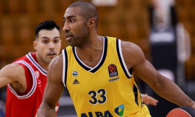 Ζαλγκίρις: Κοιτάζει τον Γκρέιντζερ