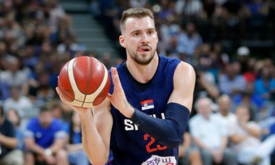 Σερβία: Πλήγμα με Λούσιτς και Γκούντουριτς