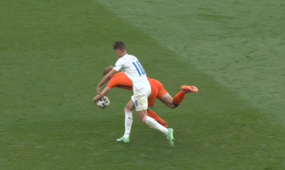 Euro 2020: Δεν σκόραρε ο Μάλεν, αποβλήθηκε ο Ντε Λιχτ! (Videos)