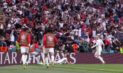 Euro 2020: Ο Κέιν στέλνει τους Άγγλους στα προημιτελικά με κεφαλιά (video)