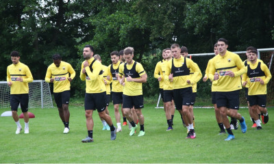 ΑΕΚ: Ενοχλήσεις ο Παρράς – Στην Αθήνα για εξετάσεις ο Κάτσικας