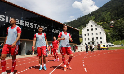 Ολυμπιακός: Τα τετ α τετ με τον… Παναθηναϊκό – Οπαδοί των Πειραιωτών στις εξέδρες (photos)