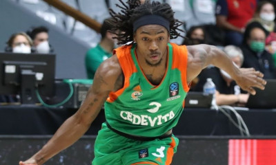 Πέρι: «Εύκολη απόφαση, είμαι φαν του κόουτς Πρίφτη»