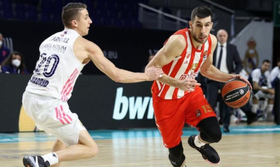 Ακούστηκε για Ολυμπιακό αλλά ανανέωσε στον Ερυθρό Αστέρα ο Ντόμπριτς